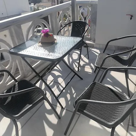 Little Cross 2 Apartment Tinos